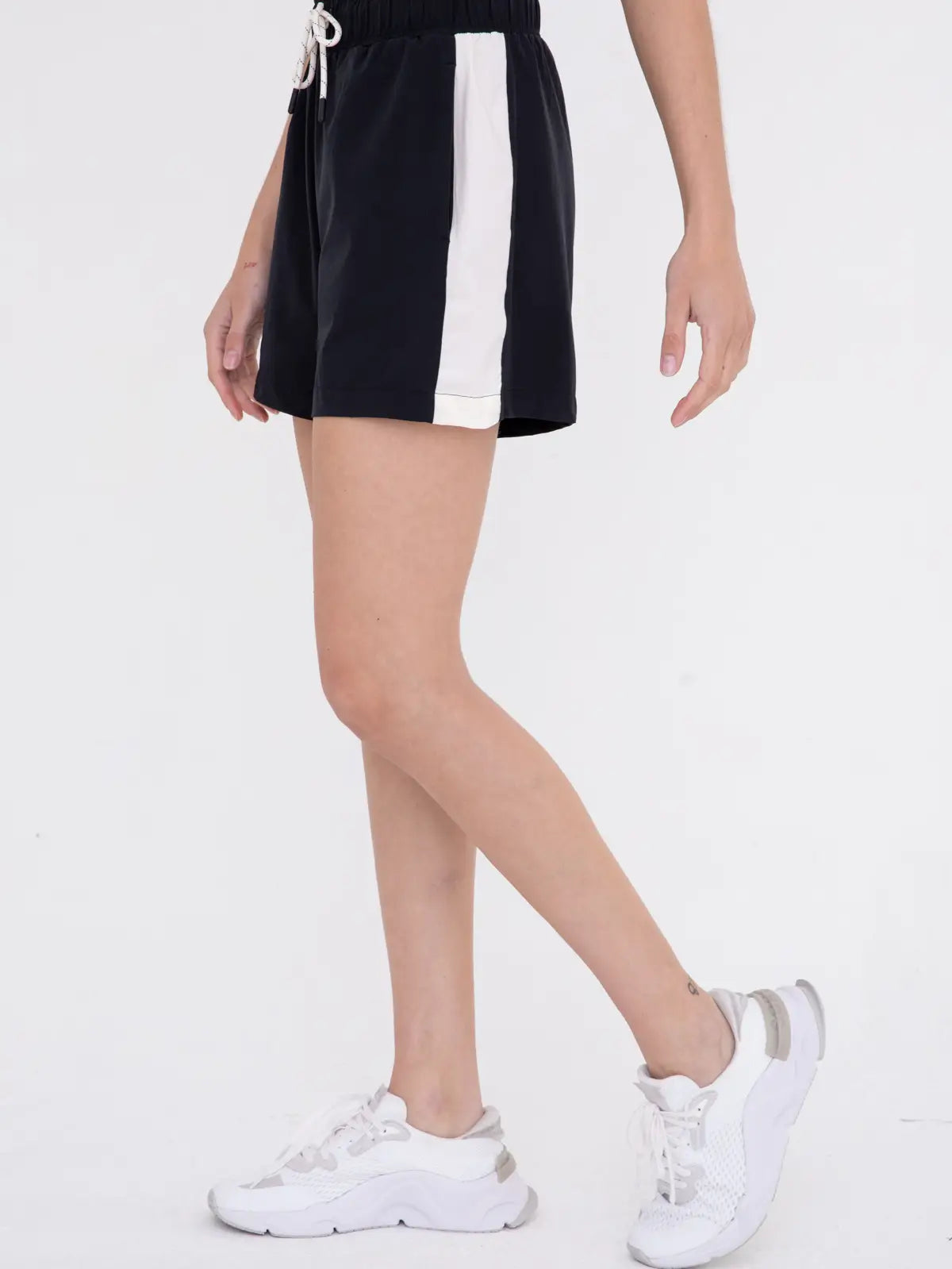 Mono B Active Shorts